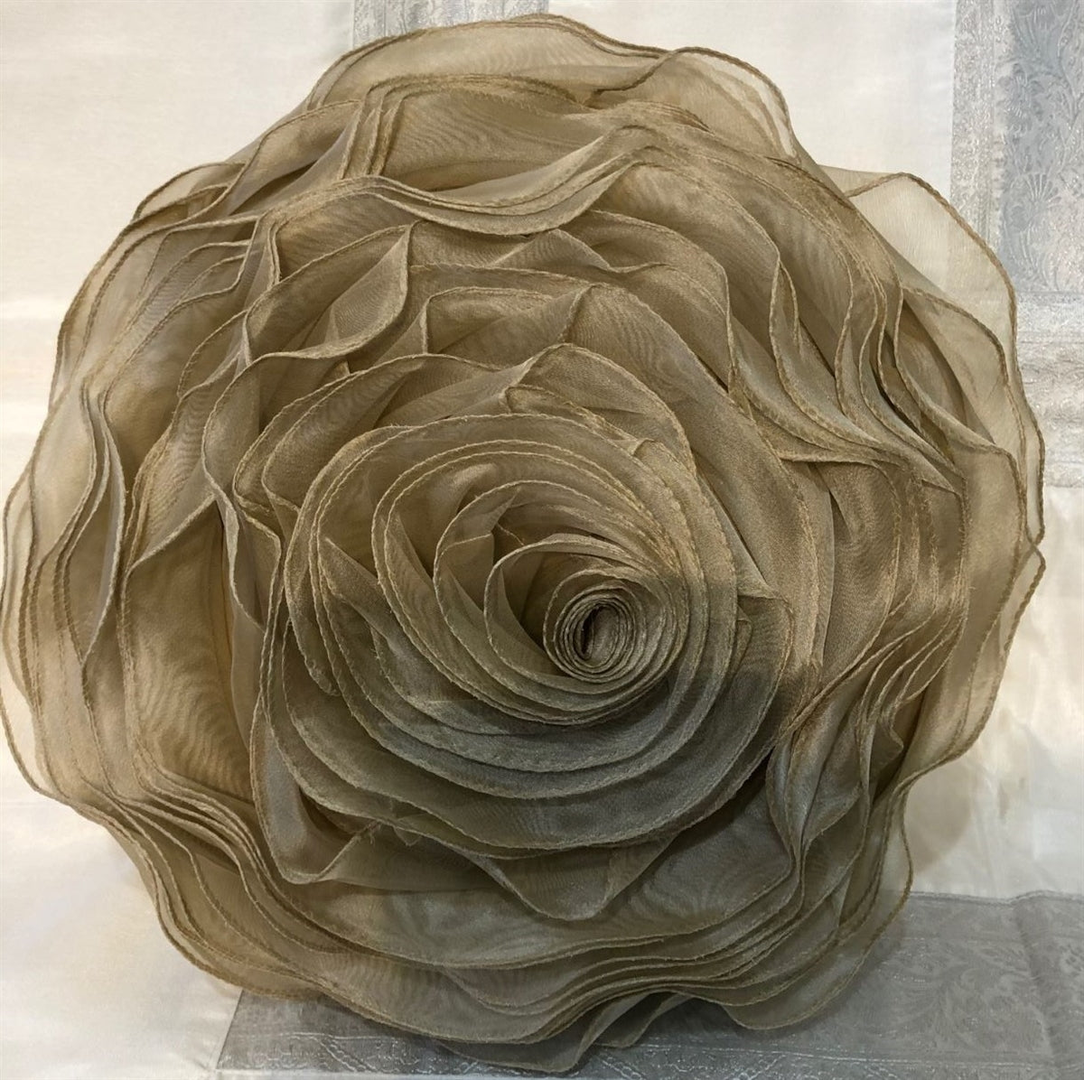 Round Rose Design Pillow