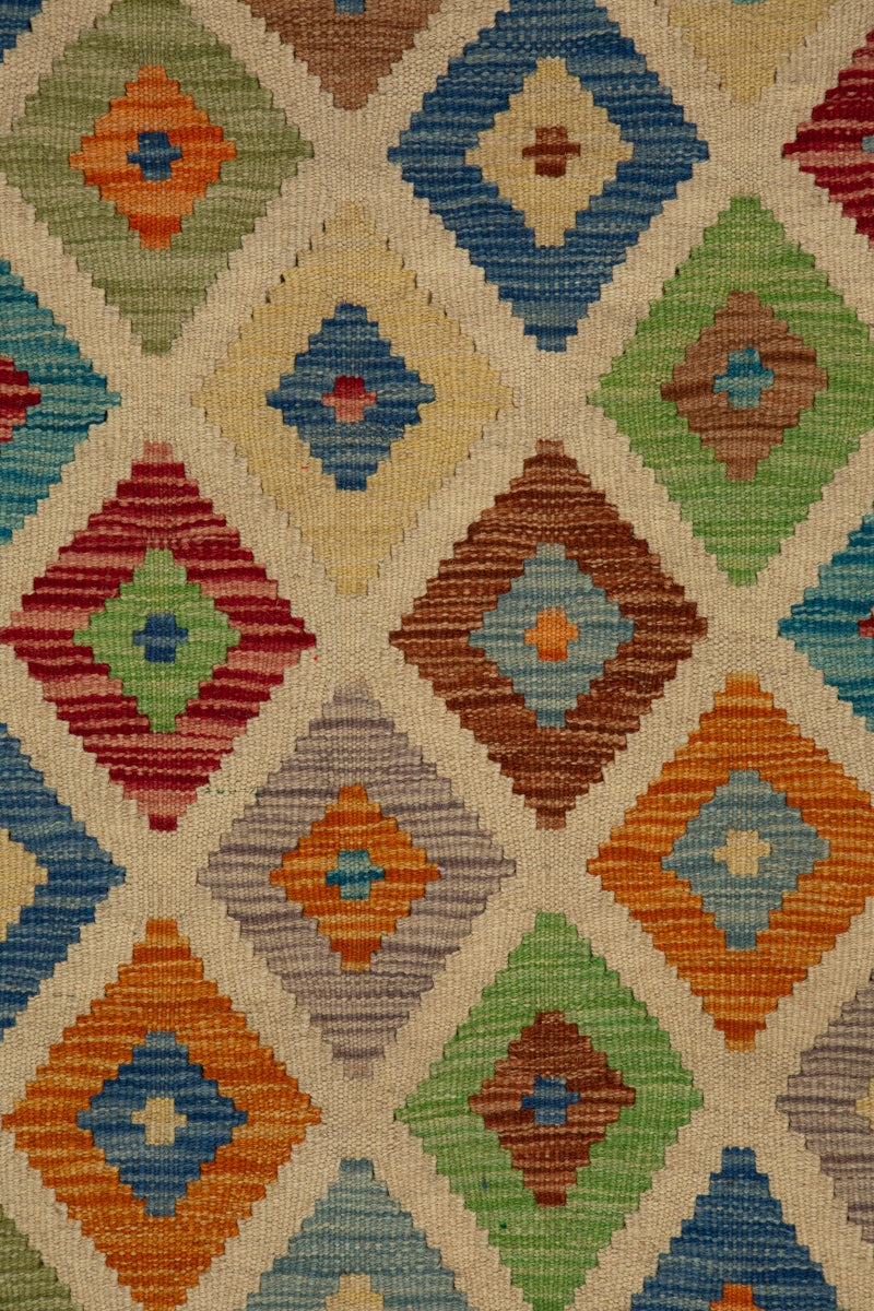Wool Diamond Shape Design Rug