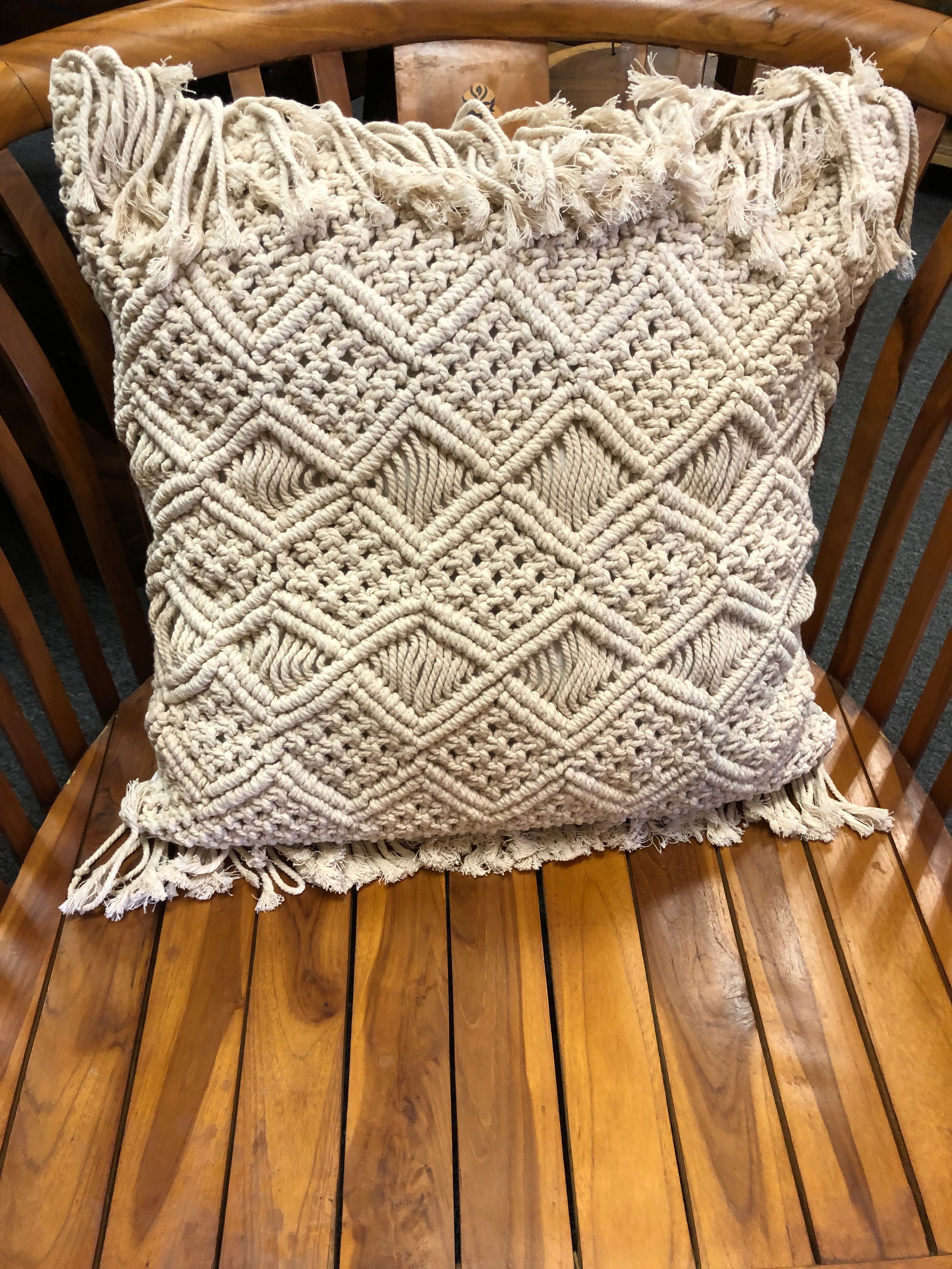 Triangle Design Macramé Throw Pillow
