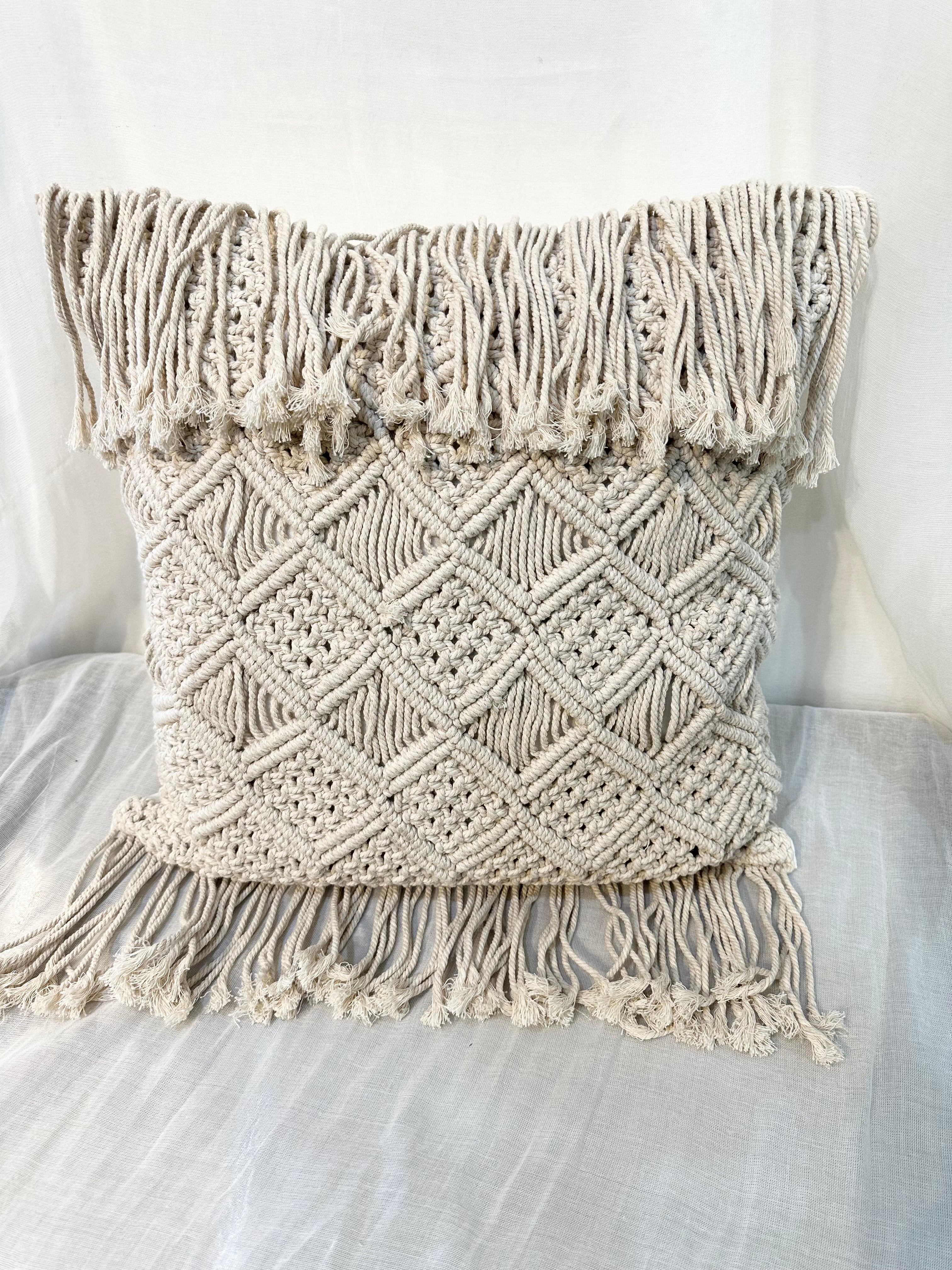 Triangle Design Macramé Throw Pillow