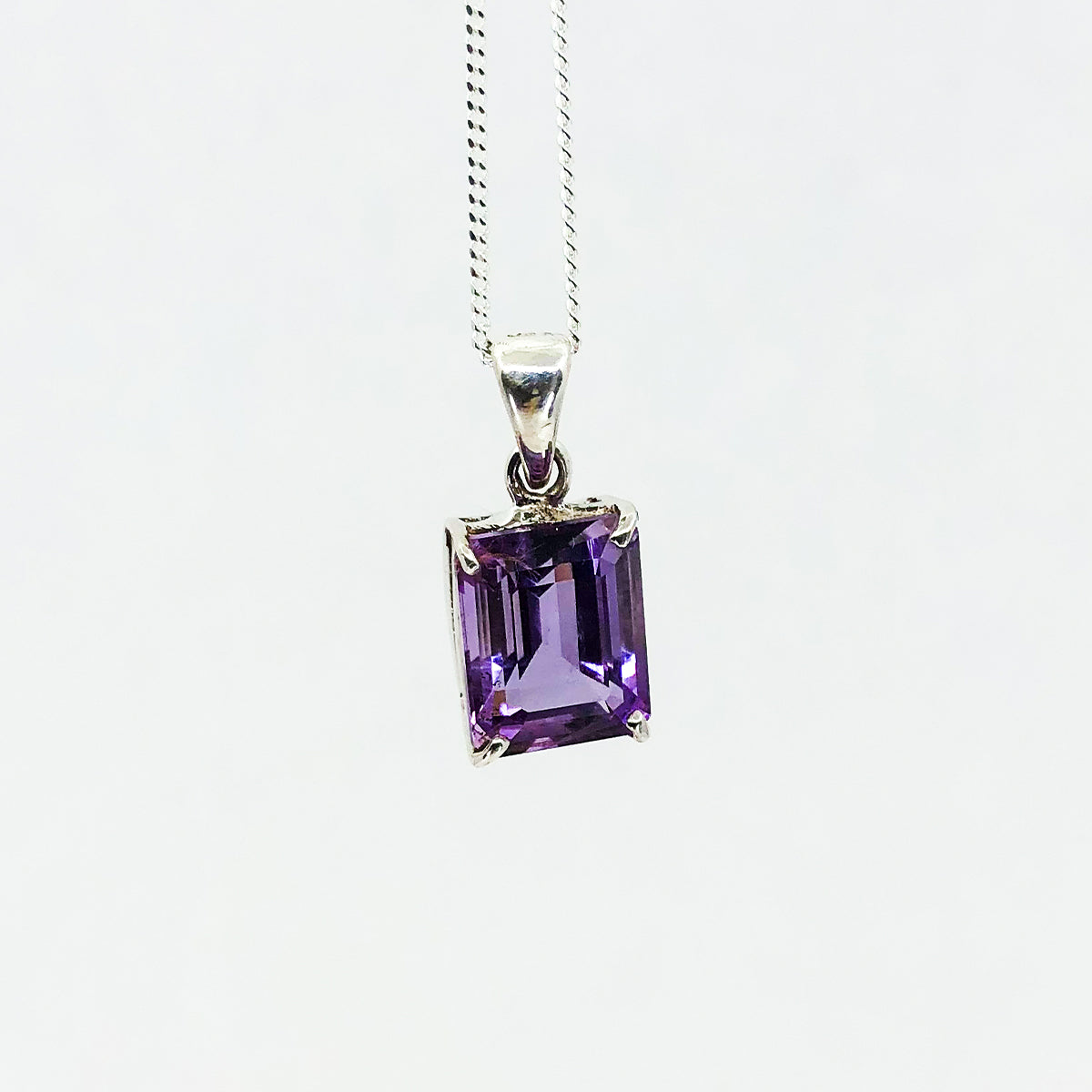 Colgante de amatista rosa con cadena
