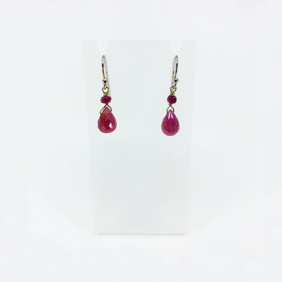 Pendientes de rubíes briolettes