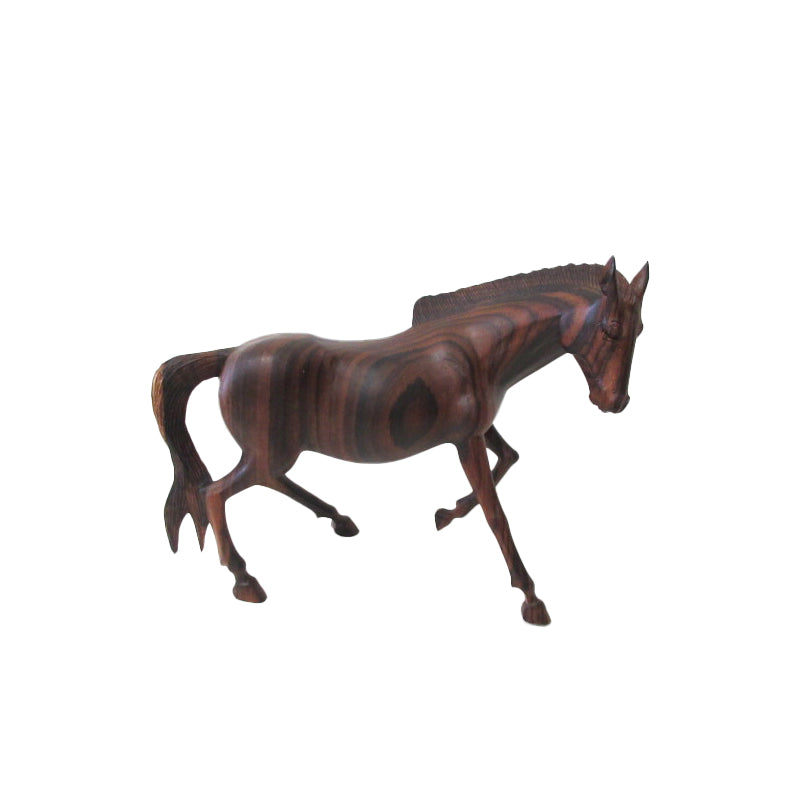 Caballo de madera oscura para caminar